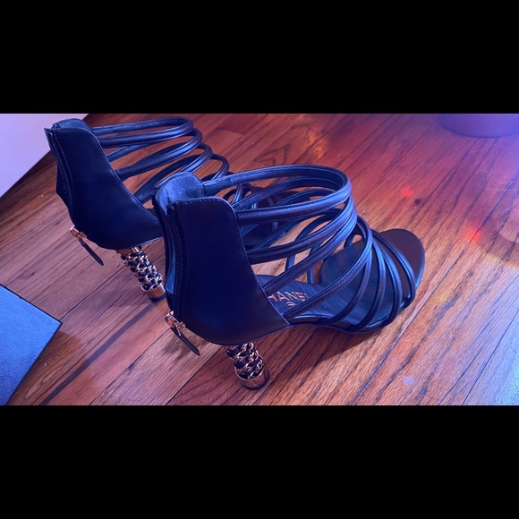 Gorgeous Chanel Sandals Shoes size 37 - Picture 9 of 16